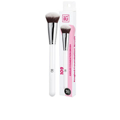 Ilū Foundation Ilū Brocha Angular Para Base De Maquillaje Aplicación Perfecta